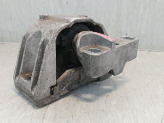 bontott VW GOLF IV Motor Tartó Bak (Fém)