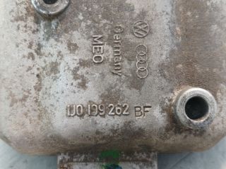 bontott VW GOLF IV Motor Tartó Bak (Fém)