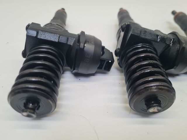 bontott VW GOLF IV Porlasztó Sor / Híd