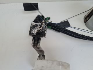 bontott VW GOLF IV Üzemanyag Szivattyú