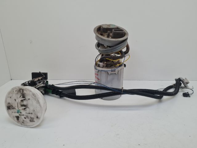 bontott VW GOLF IV Üzemanyag Szivattyú