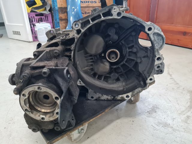 bontott VW GOLF IV Váltó (Mechanikus)