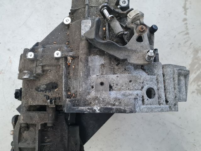 bontott VW GOLF IV Váltó (Mechanikus)