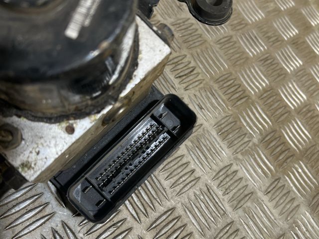 bontott VW GOLF IV ABS Kocka