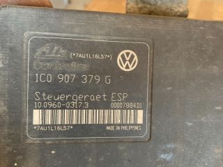 bontott VW GOLF IV ABS Kocka