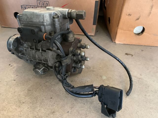 bontott VW GOLF IV Adagoló