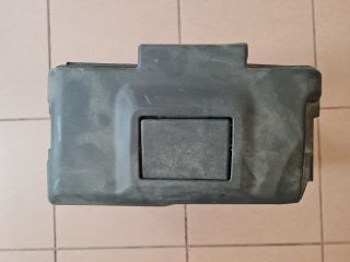 bontott VW GOLF IV Akkumulátor Fedél