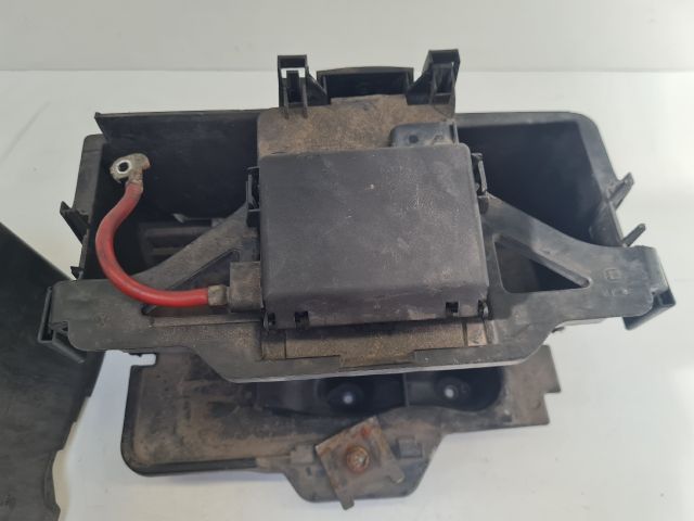 bontott VW GOLF IV Akkumulátor Fedél