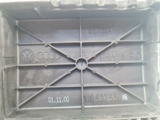 bontott VW GOLF IV Akkumulátor Fedél