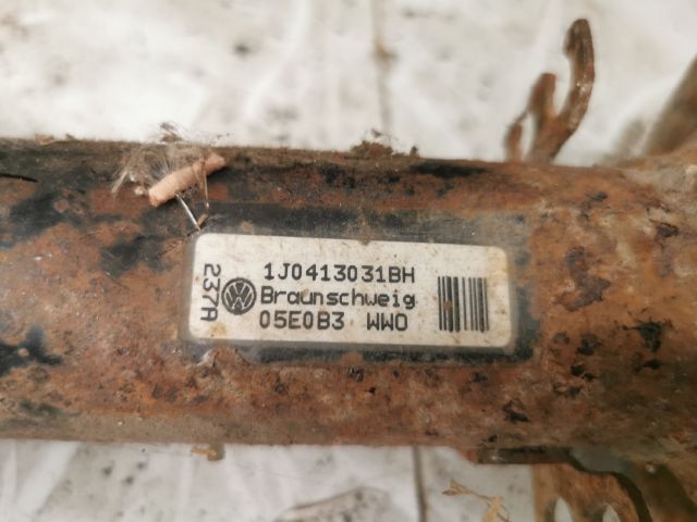 bontott VW GOLF IV Bal első Gólyaláb (Lengécsillapító, Rugó)