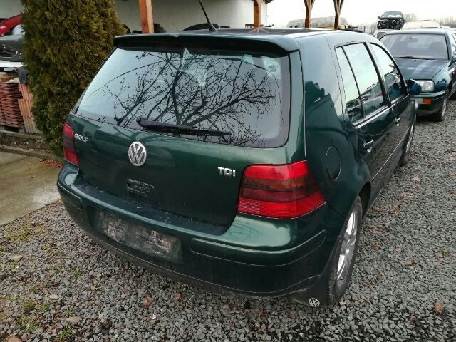 bontott VW GOLF IV Bal első Kerékagy