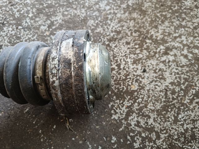 bontott VW GOLF IV Bal Féltengely