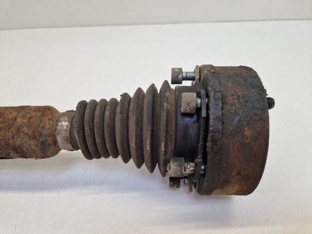 bontott VW GOLF IV Bal Féltengely