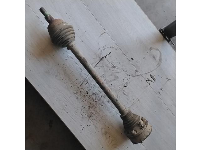 bontott VW GOLF IV Bal hátsó Féltengely