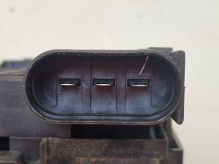 bontott VW GOLF IV Biztosítéktábla Motortér