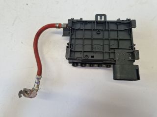 bontott VW GOLF IV Biztosítéktábla Motortér