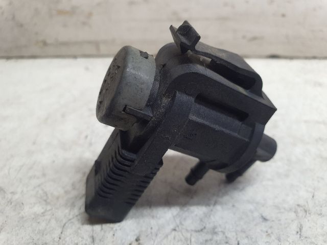 bontott VW GOLF IV EGR / AGR Vákum Szelep