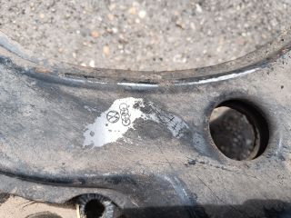 bontott VW GOLF IV Első Bölcső