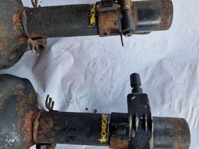 bontott VW GOLF IV Első Lengéscsillapító Pár