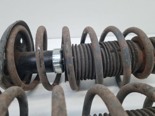 bontott VW GOLF IV Első Lengéscsillapító Pár