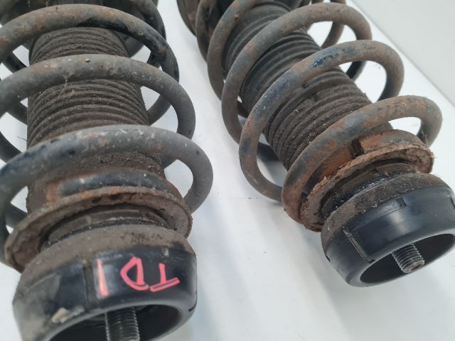 bontott VW GOLF IV Első Lengéscsillapító Pár