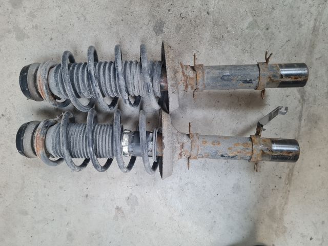 bontott VW GOLF IV Első Lengéscsillapító Pár