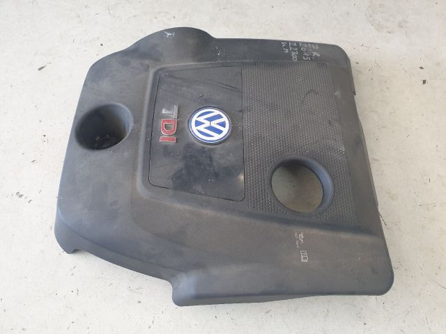 bontott VW GOLF IV Felső Motorburkolat