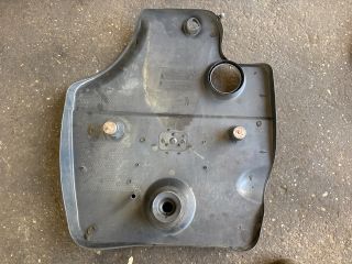 bontott VW GOLF IV Felső Motorburkolat