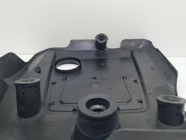 bontott VW GOLF IV Felső Motorburkolat