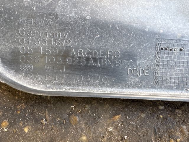 bontott VW GOLF IV Felső Motorburkolat