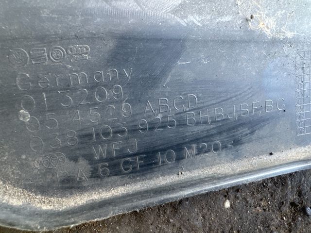 bontott VW GOLF IV Felső Motorburkolat