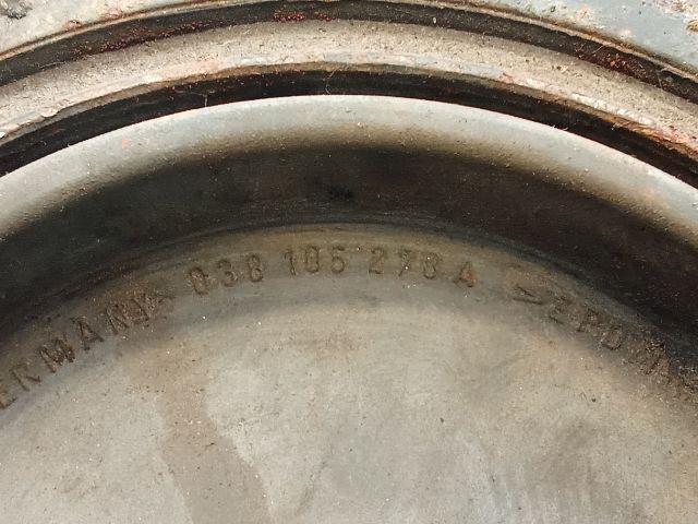 bontott VW GOLF IV Főtengely Szíjtárcsa