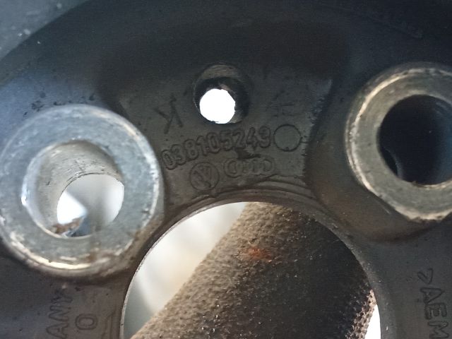 bontott VW GOLF IV Főtengely Szíjtárcsa