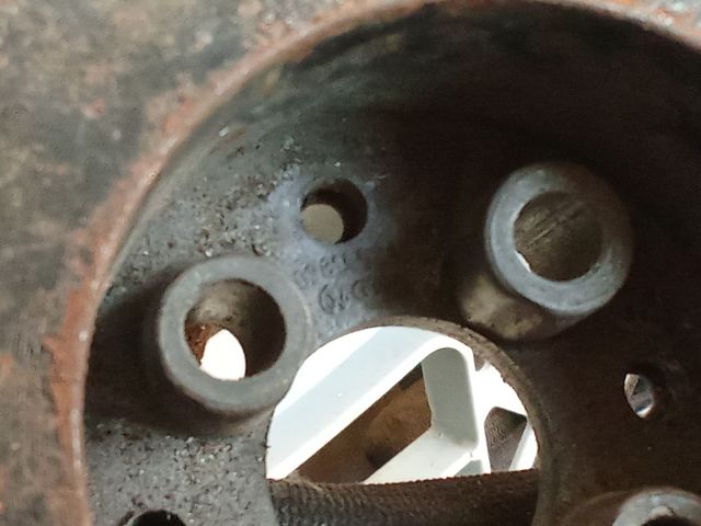 bontott VW GOLF IV Főtengely Szíjtárcsa