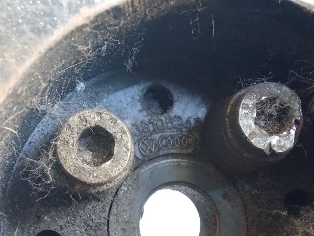 bontott VW GOLF IV Főtengely Szíjtárcsa