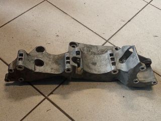 bontott VW GOLF IV Generátor Tartó Bak