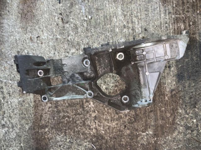 bontott VW GOLF IV Generátor Tartó Bak
