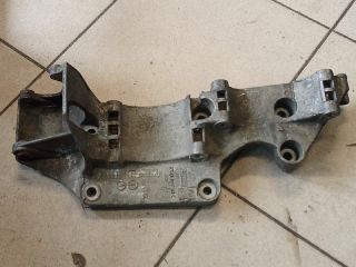bontott VW GOLF IV Generátor Tartó Bak