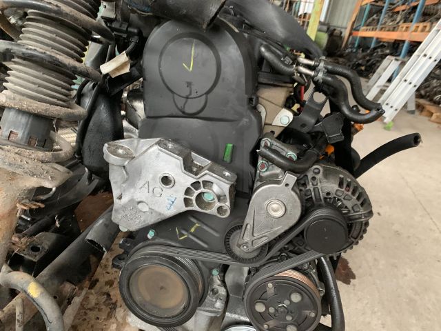 bontott VW GOLF IV Generátor