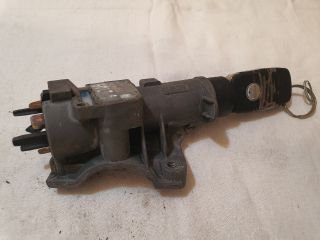 bontott VW GOLF IV Gyújtáskapcsoló Házzal