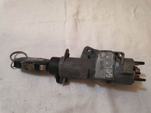 bontott VW GOLF IV Gyújtáskapcsoló Házzal