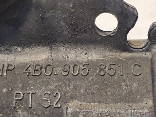 bontott VW GOLF IV Gyújtáskapcsoló Házzal