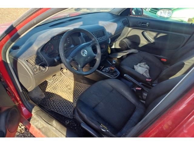 bontott VW GOLF IV Homlokfal (Üres lemez)