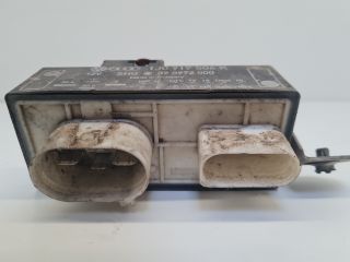 bontott VW GOLF IV Hűtőventilátor Relé