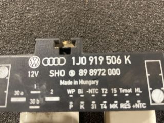 bontott VW GOLF IV Hűtőventilátor Relé