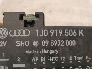 bontott VW GOLF IV Hűtőventilátor Relé