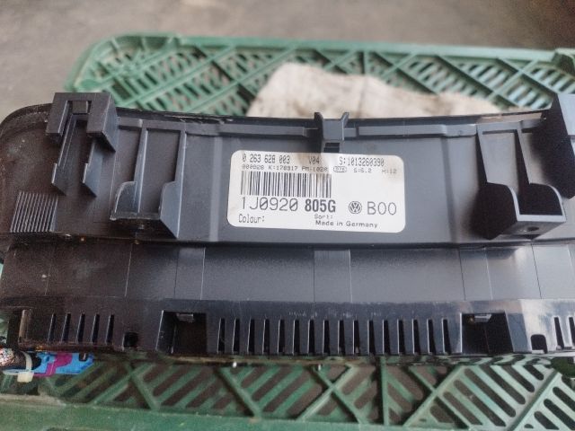 bontott VW GOLF IV Kilométeróra