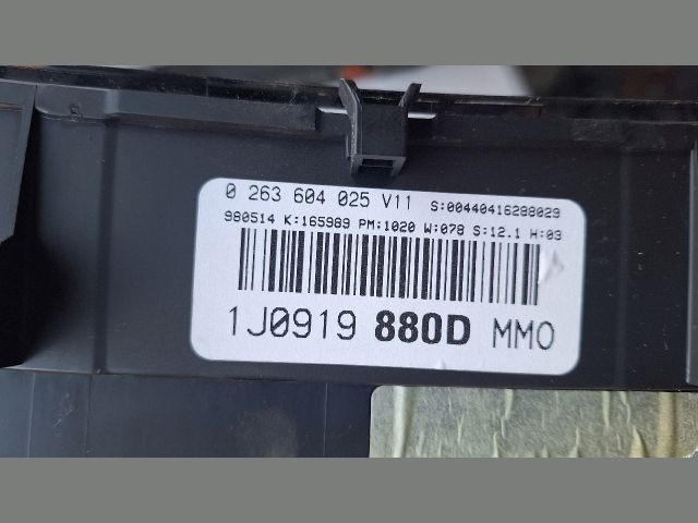 bontott VW GOLF IV Kilométeróra