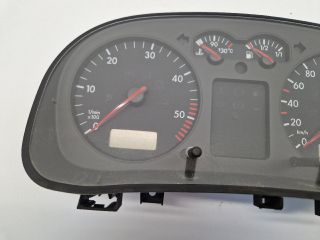 bontott VW GOLF IV Kilométeróra