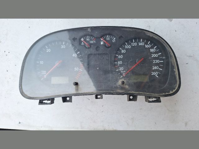 bontott VW GOLF IV Kilométeróra